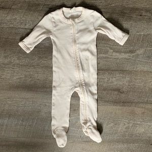 Kate Quinn Organic Cotton Long Sleeve Footie